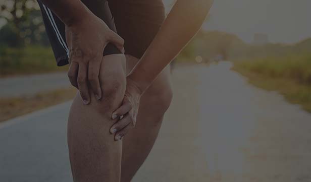 runner with knee pain